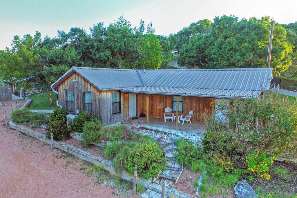 A Barn At The Quarry Acomodação com café da manhã Fredericksburg Exterior foto